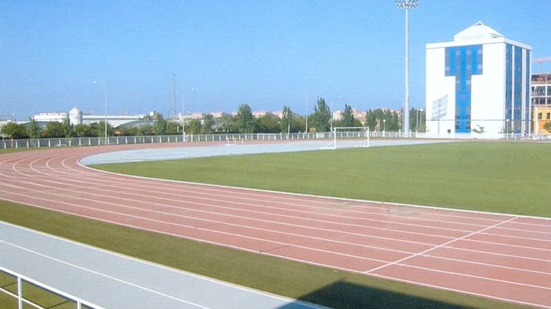 Instalaciones Campo de Fútbol, Pistas Atletismo y Aparcamiento